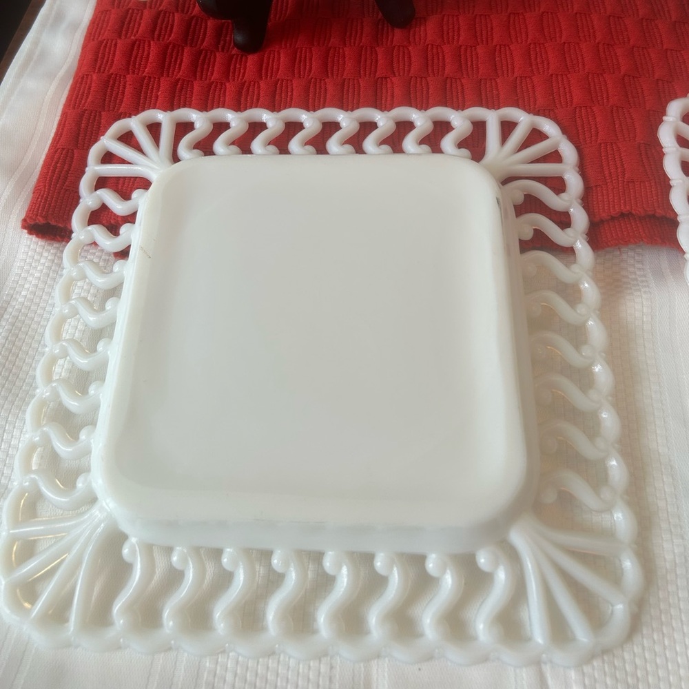 VINTAGE, SET OF 4, WESTMORELAND, MILK GLASS, S PATTERN, 8 3/8” SQUARE PLATES. - Picture 3 of 3